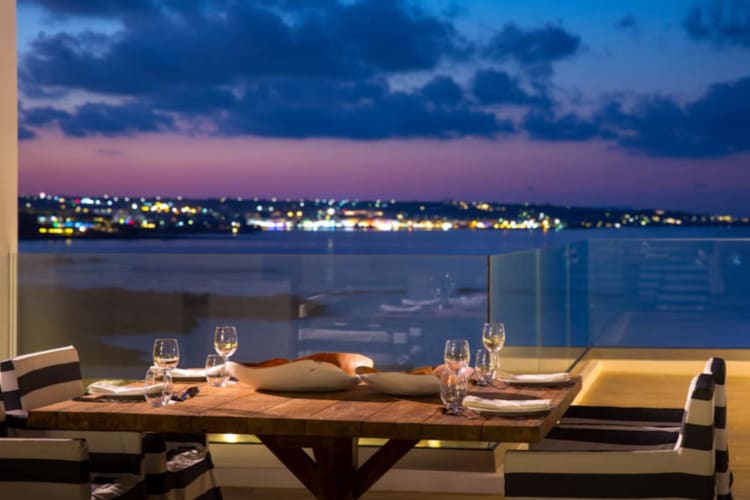 F-Zin Ivy League Restaurant at night